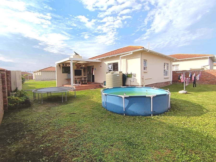 2 Bedroom Property for Sale in Parsonsvlei Eastern Cape